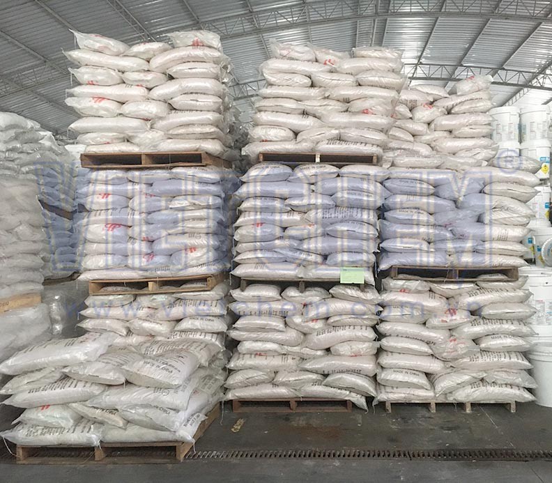 Sodium sulfide Na2S.3H2O 60%