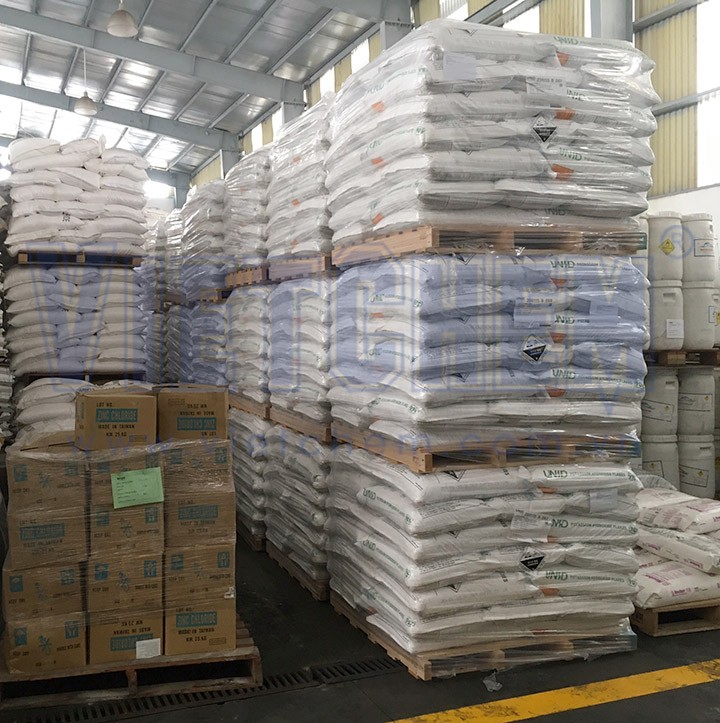 Potassium hydroxide (Kali hydroxit) KOH 90%