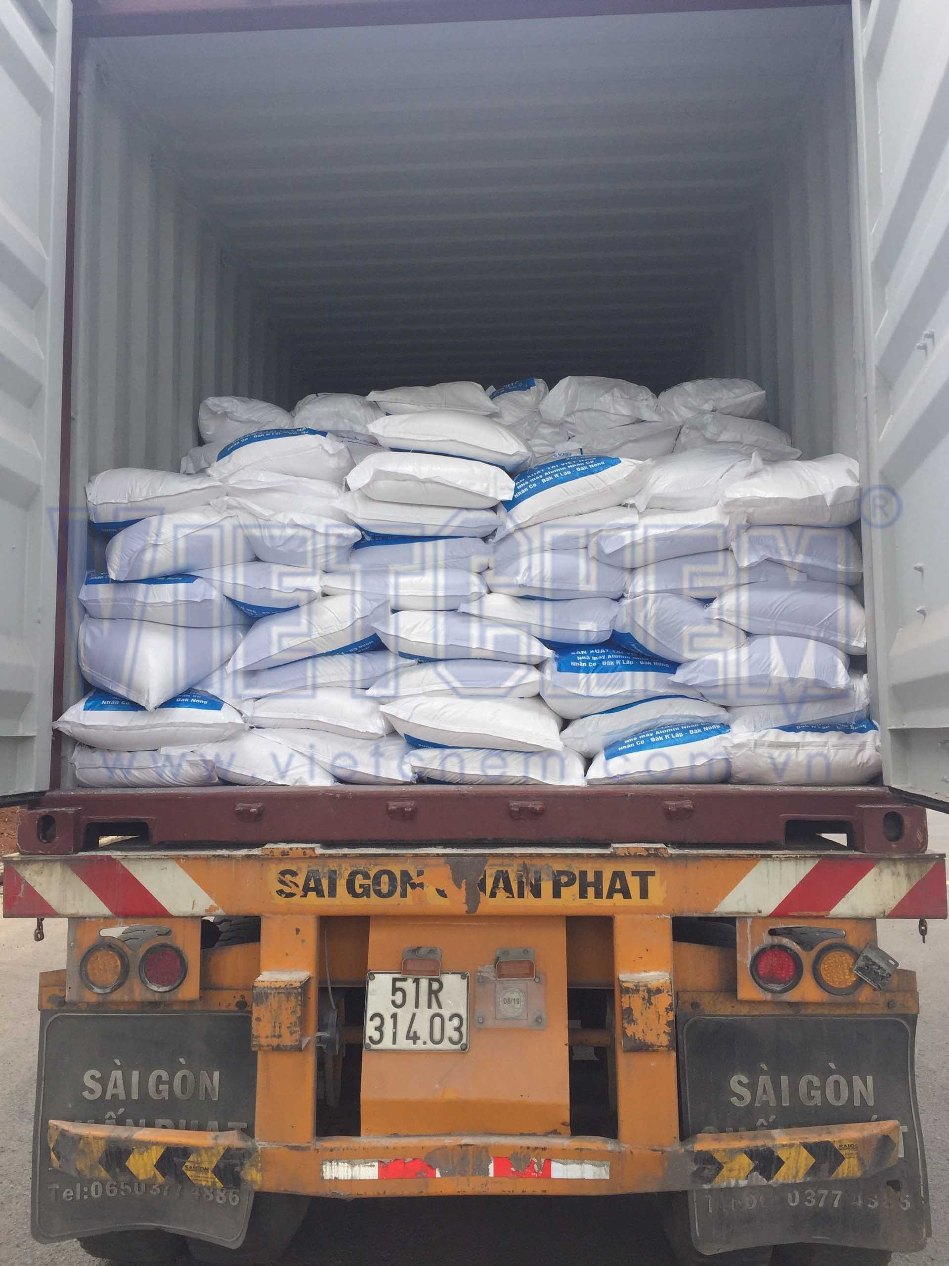 Aluminium oxide Al2O3 98.5% Việt Nam 50kg 1 bao