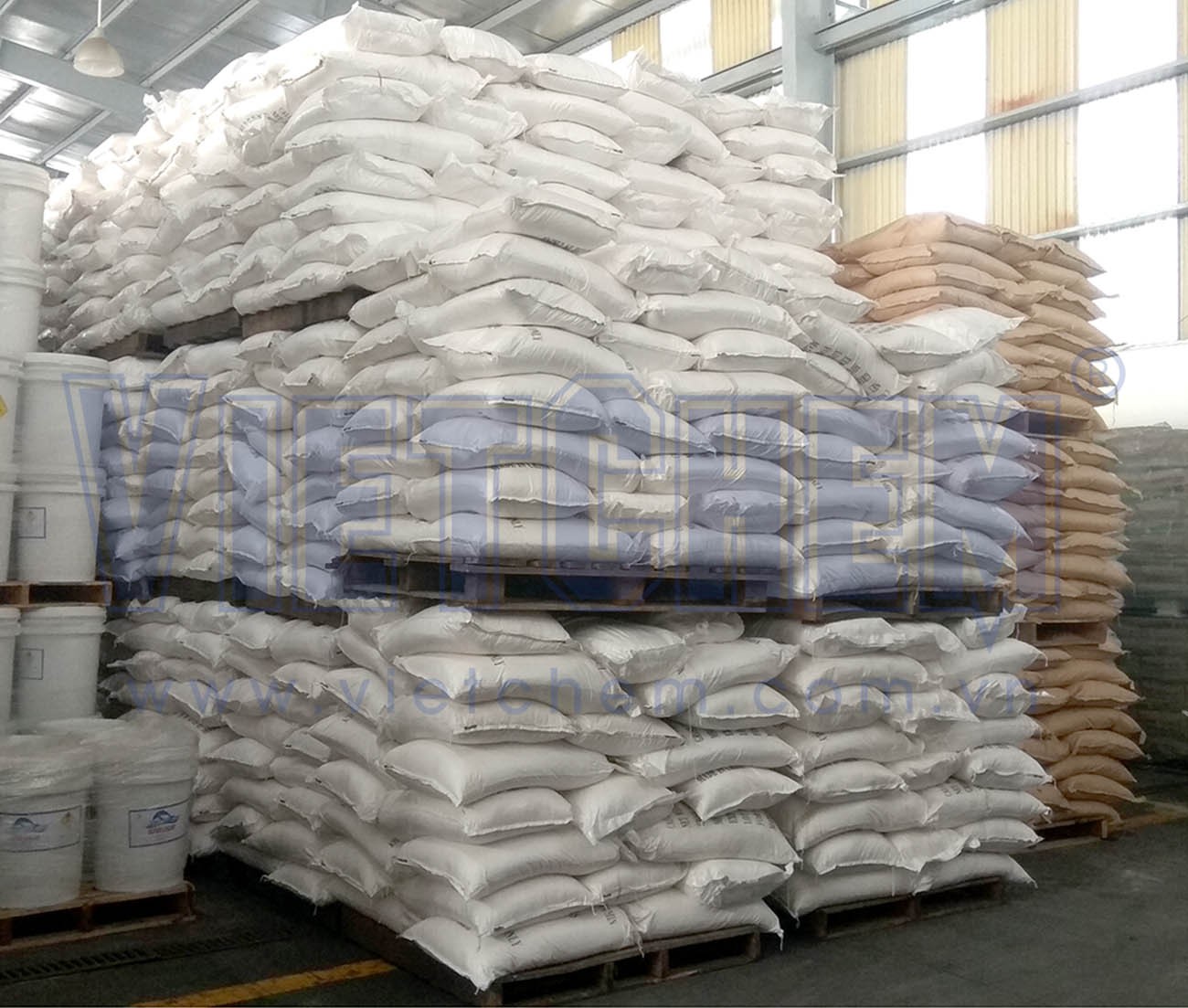 Sodium hydroxide 99% NaOH Trung Quốc 25kg 1 bao