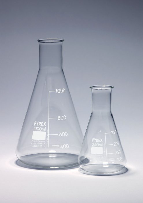 Bình tam giác cổ hẹp 100ml, bằng thủy tinh PYREX 1130/06D