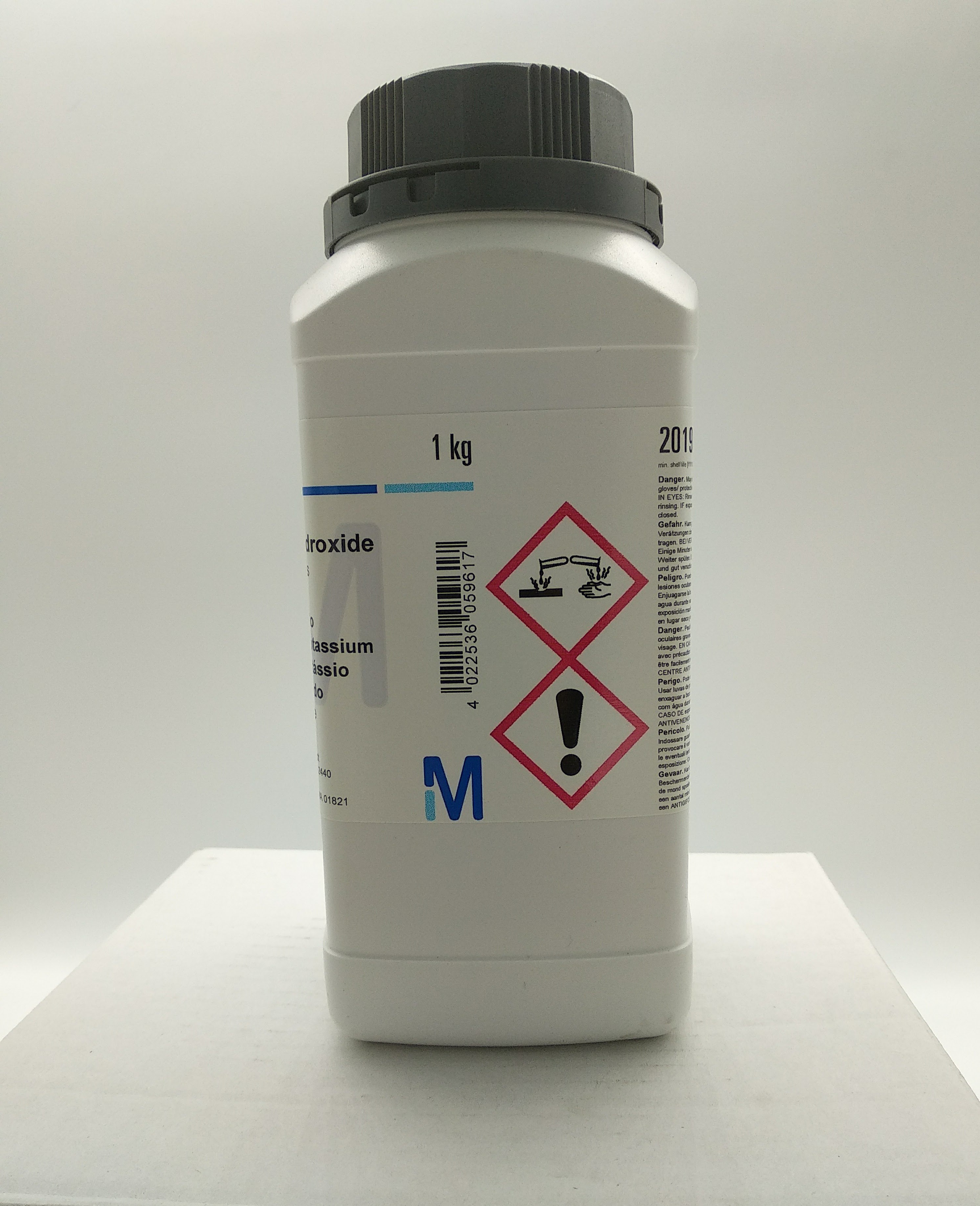 Sodium hydroxide pellets for analysis EMSURE® 1064981000