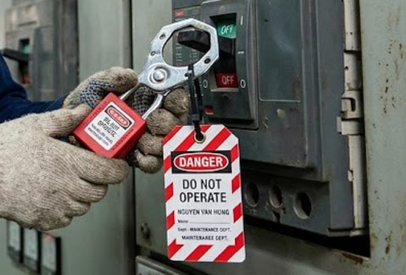 LOTO Là Gì? Toàn Tập Nguyên Tắc An Toàn Và Hướng Dẫn Chi Tiết Quy Trình LOTO Tiêu Chuẩn Trong Sản Xuất