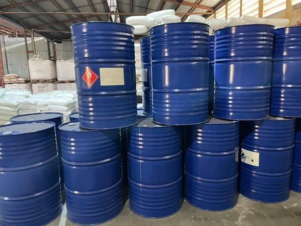 Dung Môi Cyclohexanone (Dầu Ông Già) Tẩy Keo Gì?